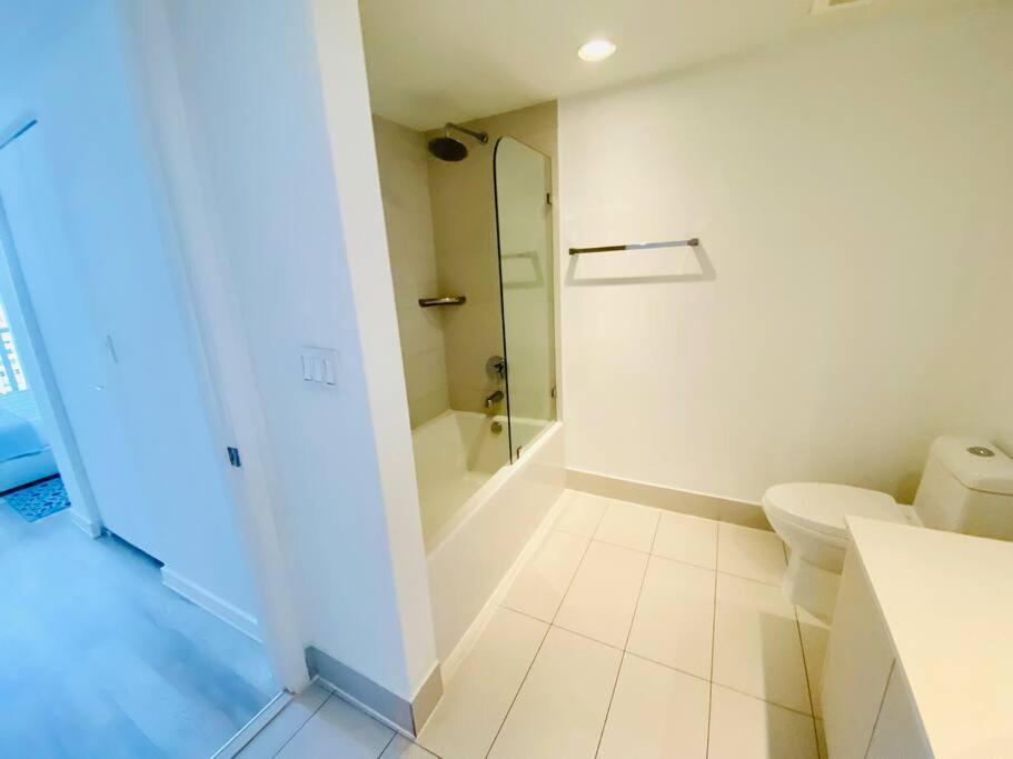 Beachwalk 1B-1B Apmt Amazing View 12A Hallandale Beach Bagian luar foto